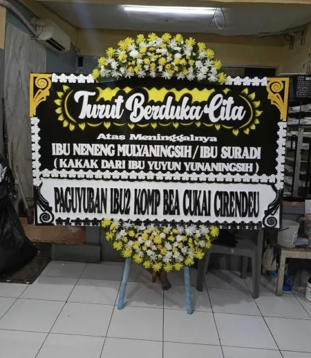 Papan Bunga Duka Grantung Bayan